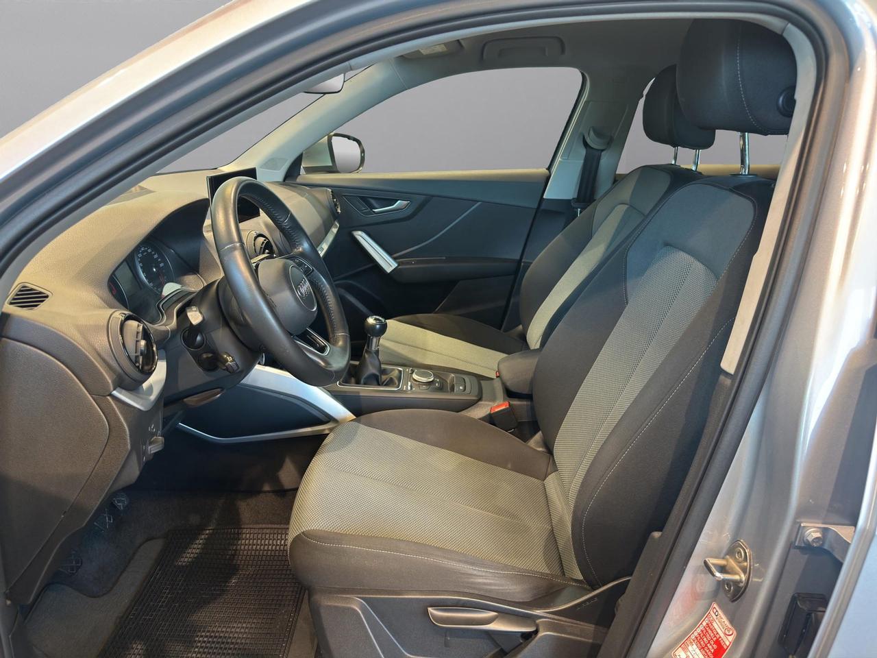 Audi Q2 30 1.6 tdi Business design my19