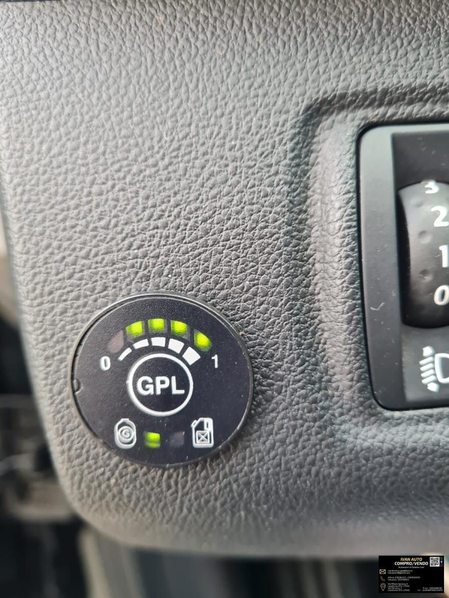 RENAULT Clio Benzina/Gpl-22.000 Km-Neopatentati