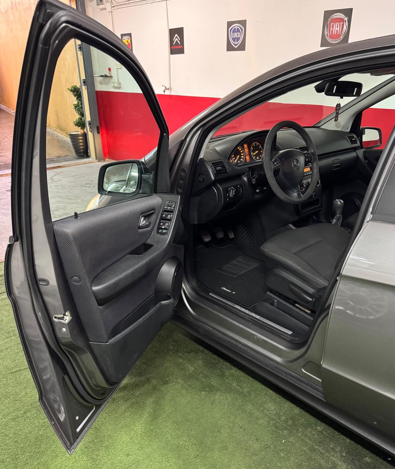 Mercedes-benz A 160 BlueEFFICIENCY Executive