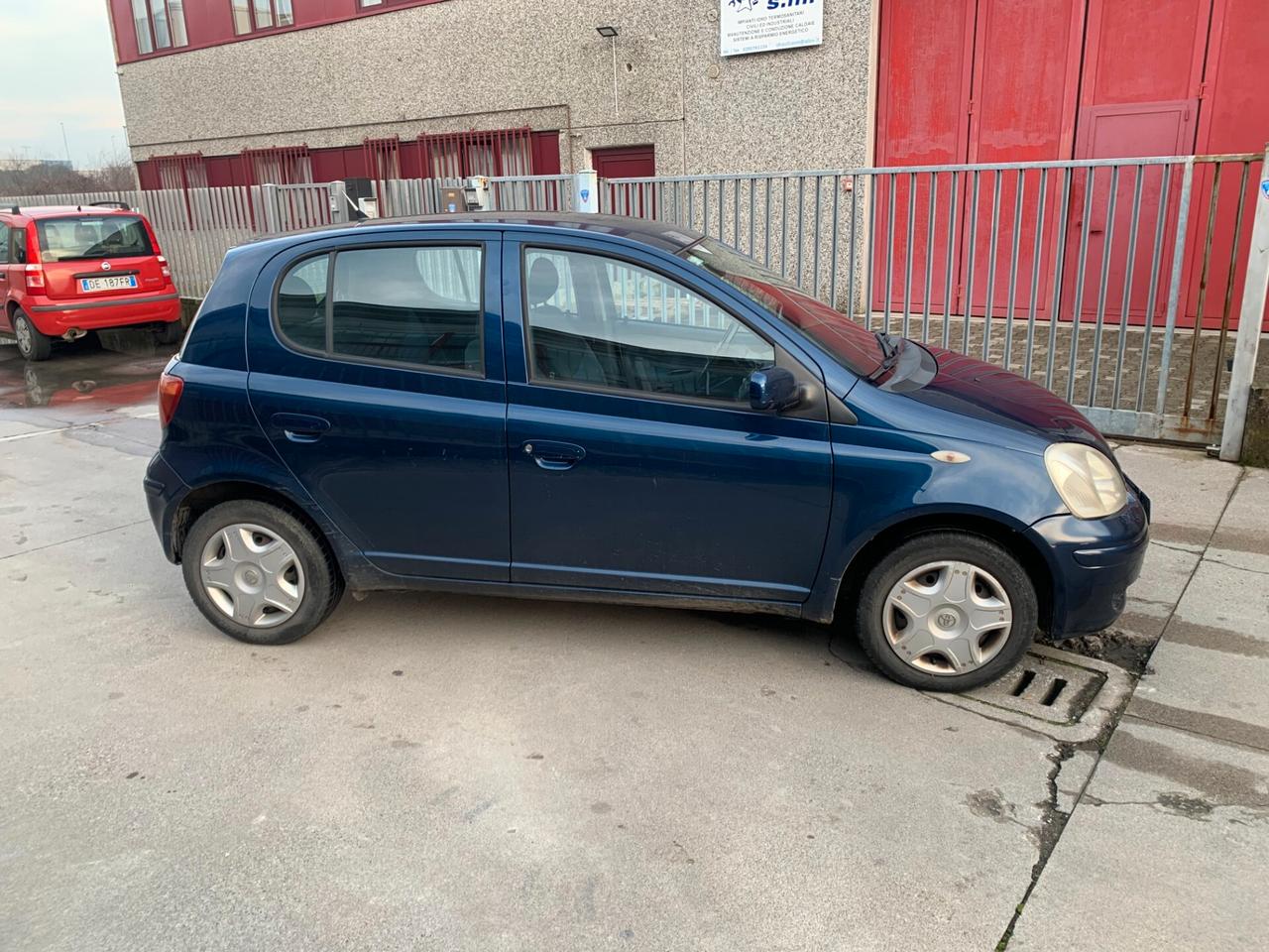 Toyota Yaris 1.0i 16V cat 5 porte