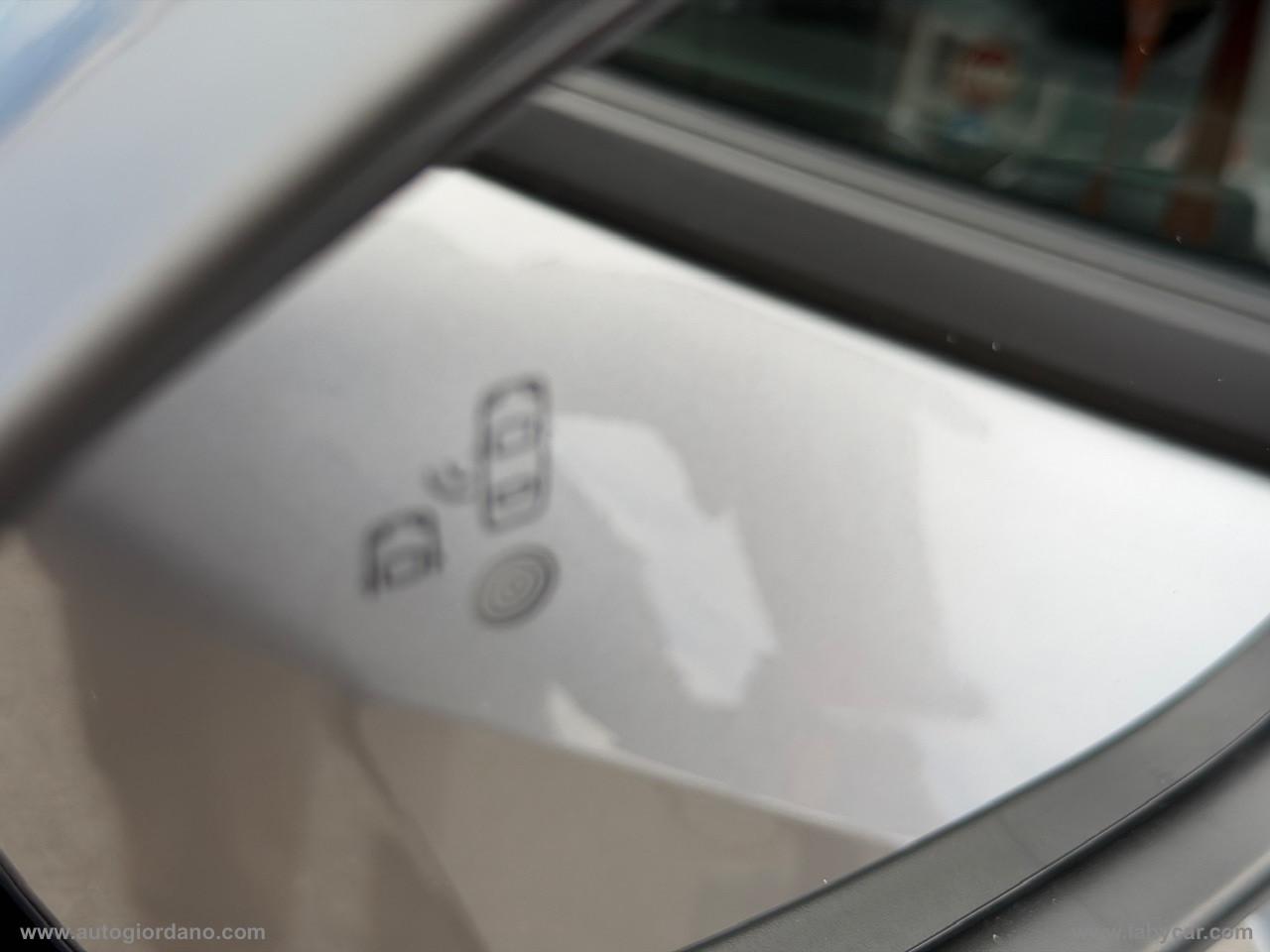 PEUGEOT 2008 Hybrid 136 e-DCS6 Allure