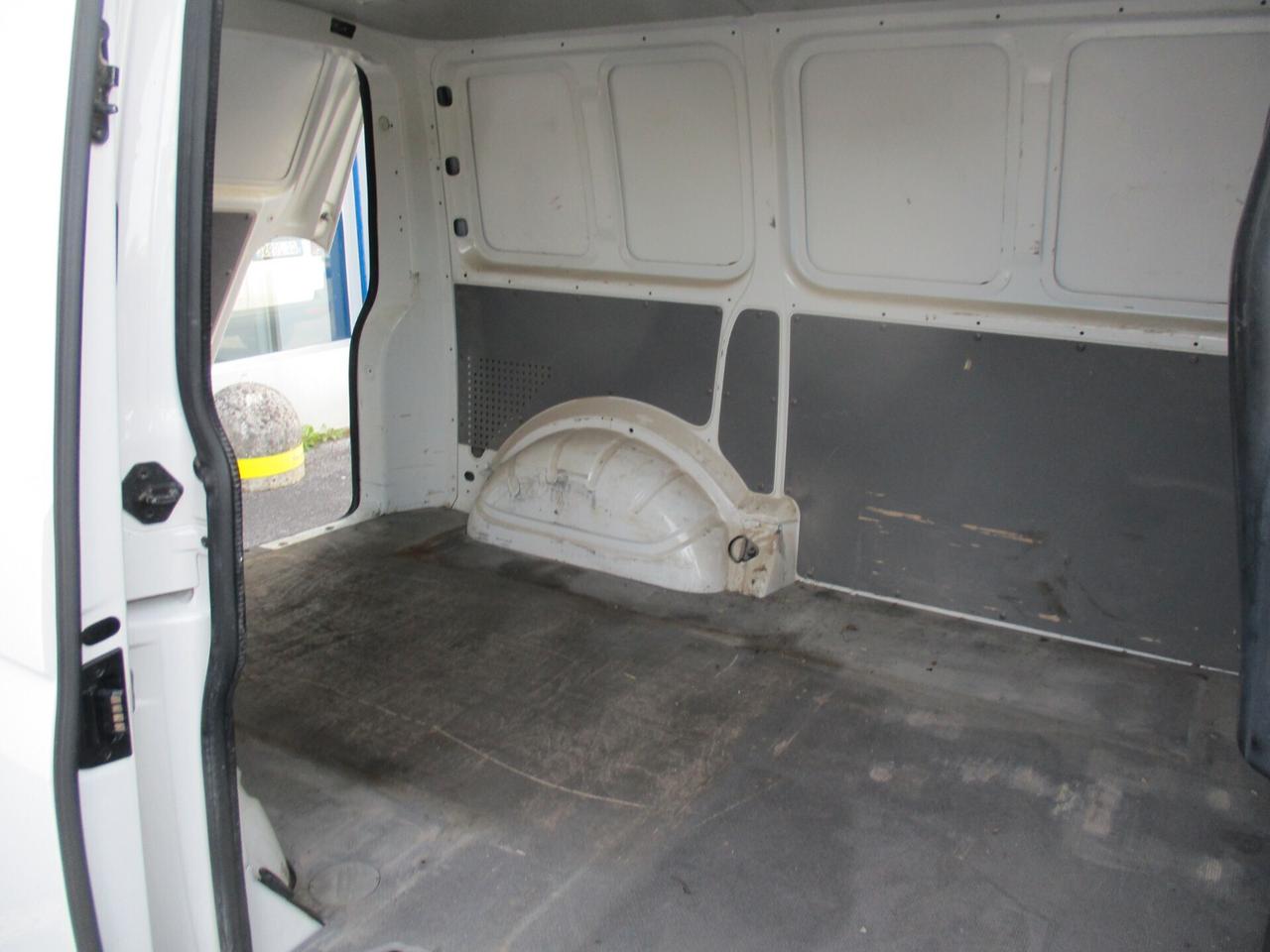 VOLKSWAGEN TRANSPORTER 4 MOTION DSG 150 CV