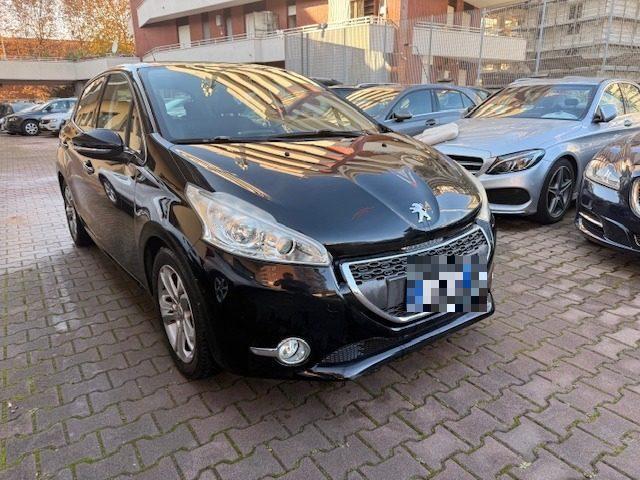 PEUGEOT 208 1.4 8V HDi 68CV 5p. Allure