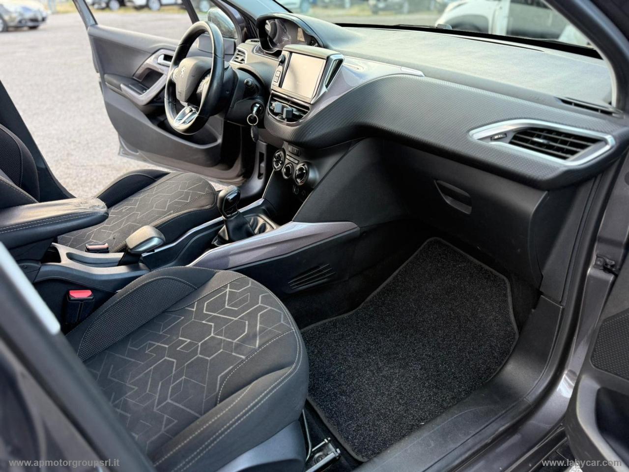 PEUGEOT 2008 PureTech 82 Allure