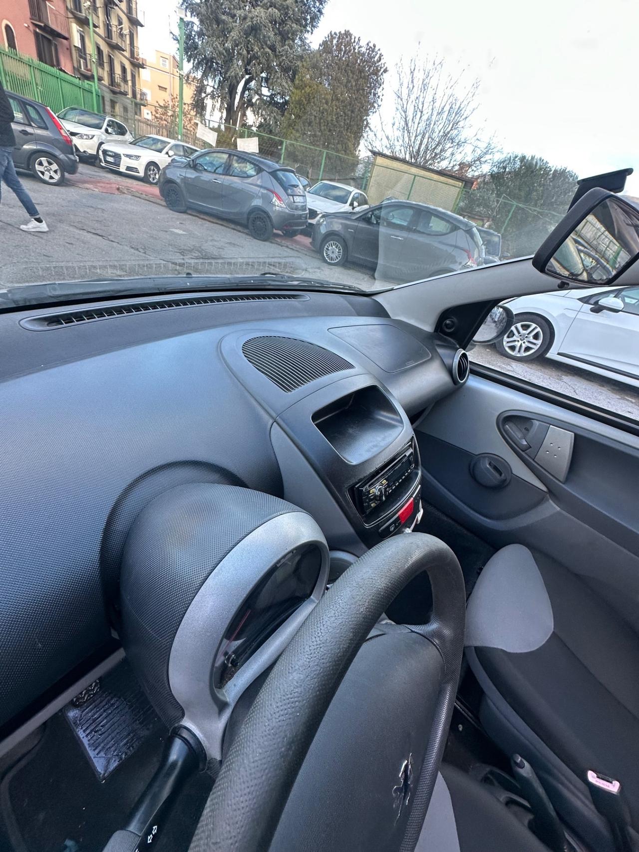 Peugeot 107 1.0 68CV 3p. Desir