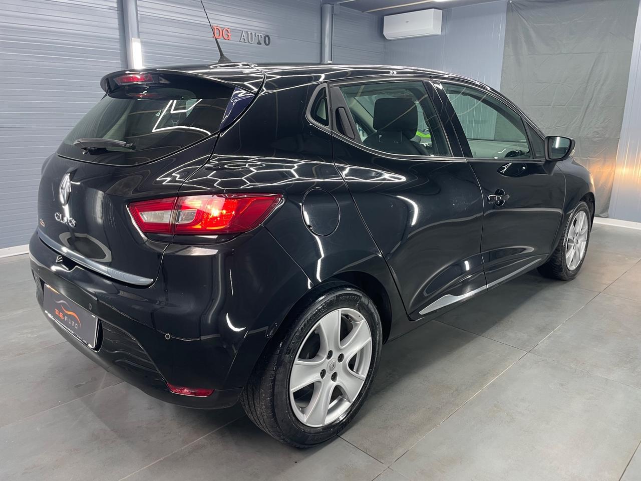 Renault Clio 1.2 75CV 5 porte Life