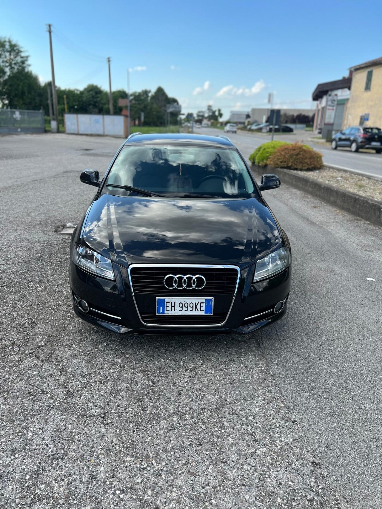 Audi A3 SPB 1.6 TDI 105 CV CR Ambition