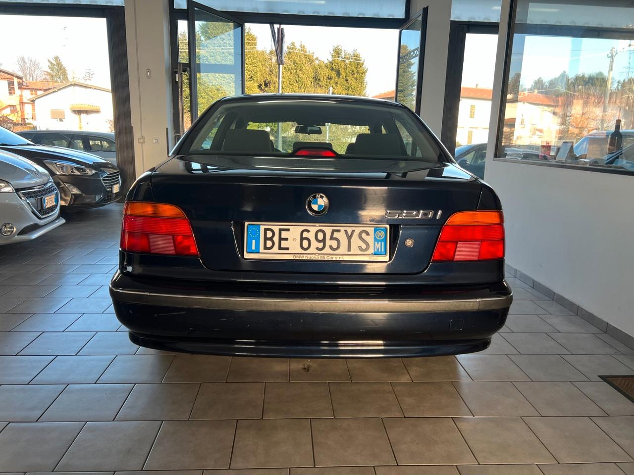 Bmw 520 520i 24V cat Attiva