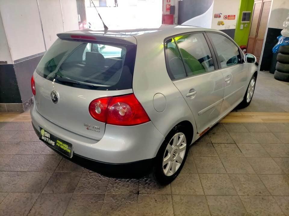 Volkswagen Golf 2.0 TDI 4motion Sportline