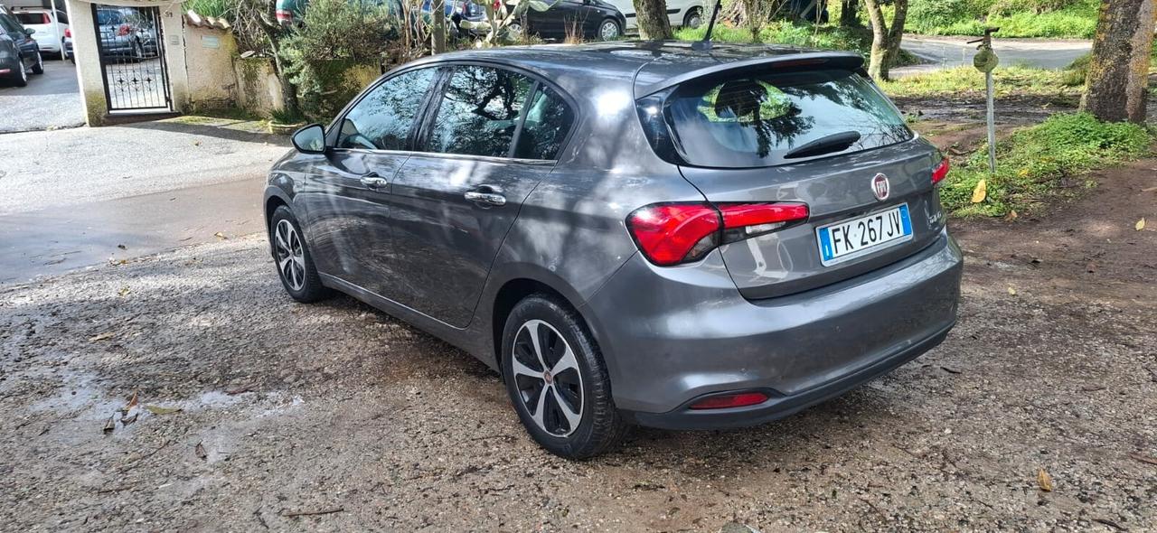Fiat Tipo 1.6 Mjt SeS 5Porte Lounge