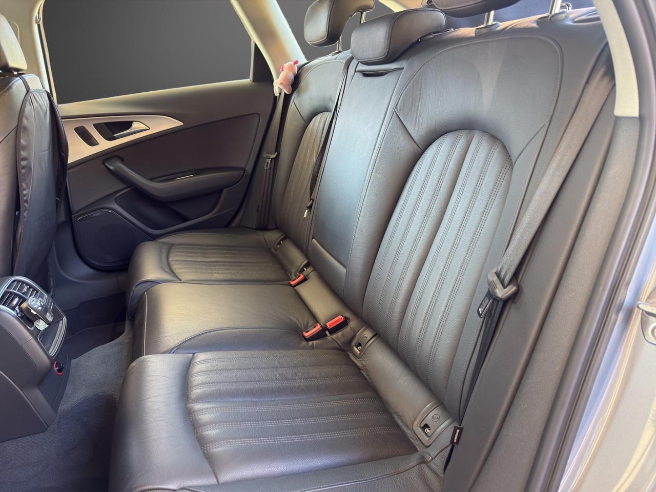 Audi A6 Avant 3.0 TDI S tronic Business