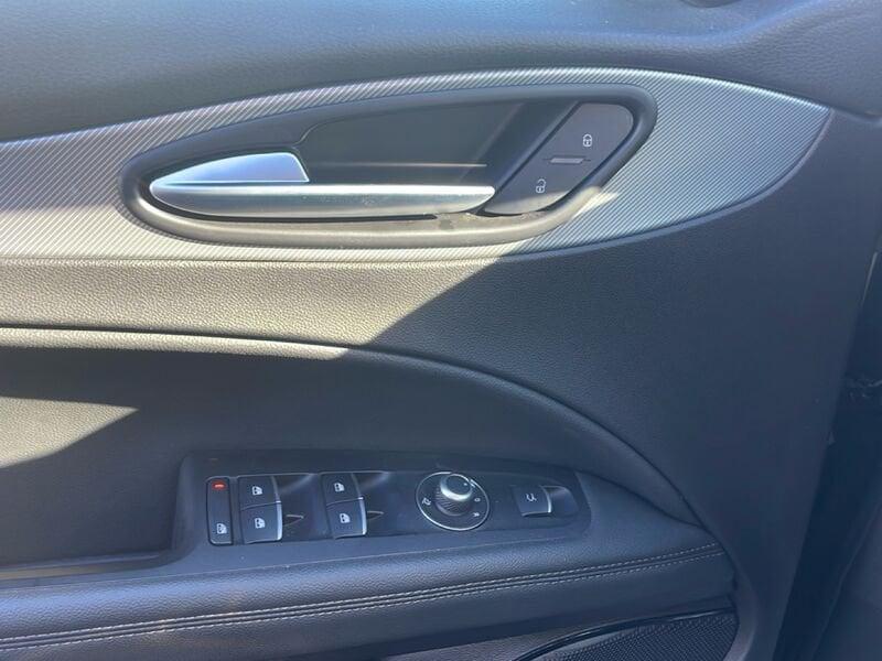 Alfa Romeo Stelvio 2023 2.2 t Veloce rwd 160cv auto