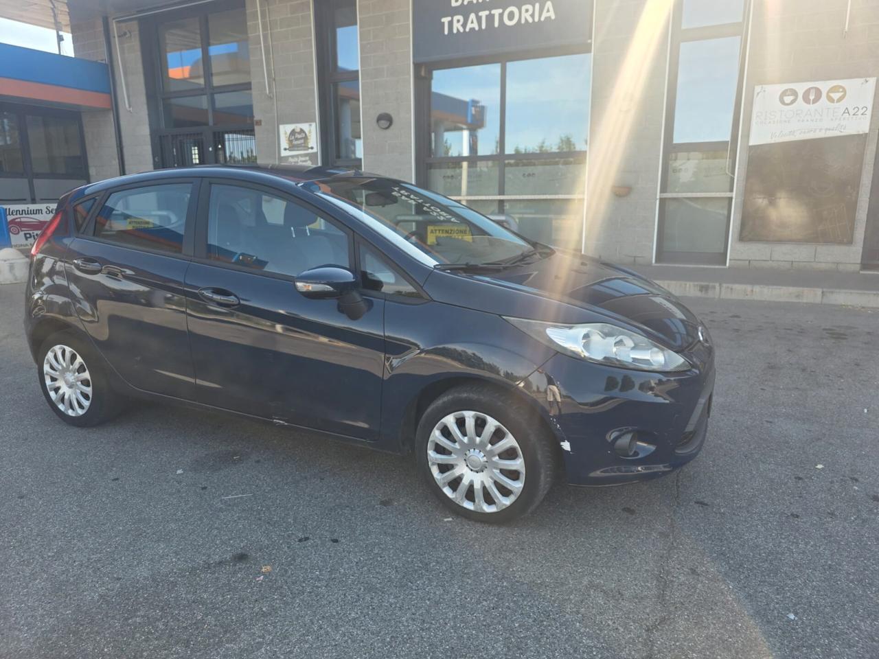 Ford Fiesta 1.4 5 porte Bz.- GPL Titanium