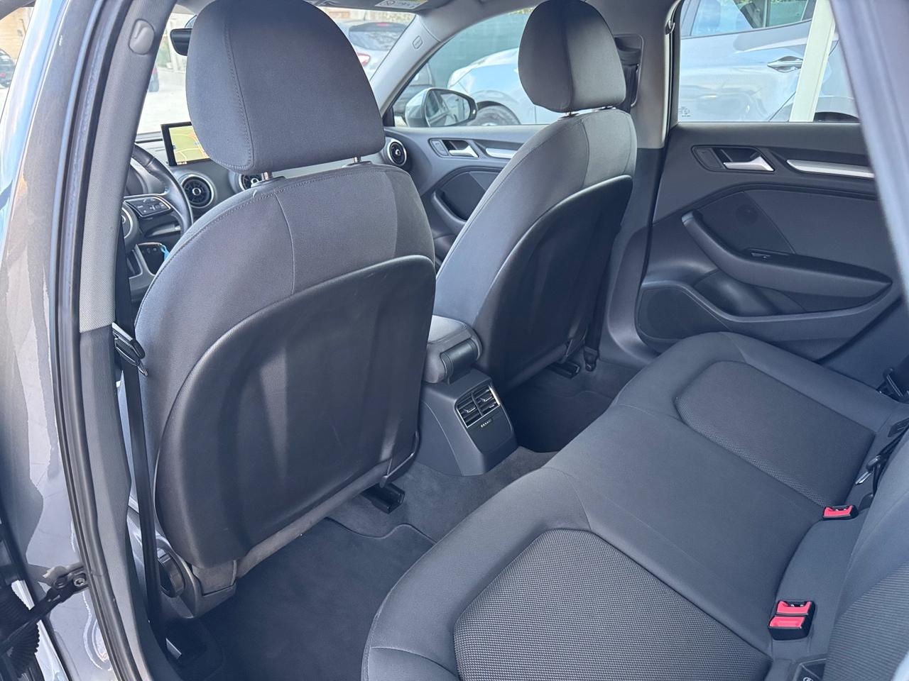 Audi A3 SPB 35 TDI S tronic Business