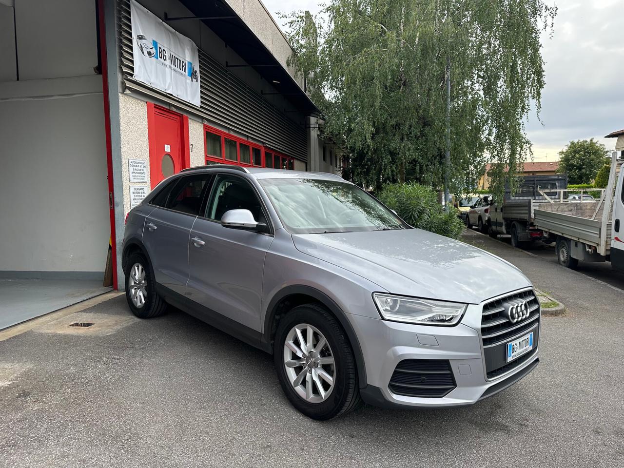 Audi Q3 2.0 tdi Business 120cv ok neopat. GARANZIA PERMUTE