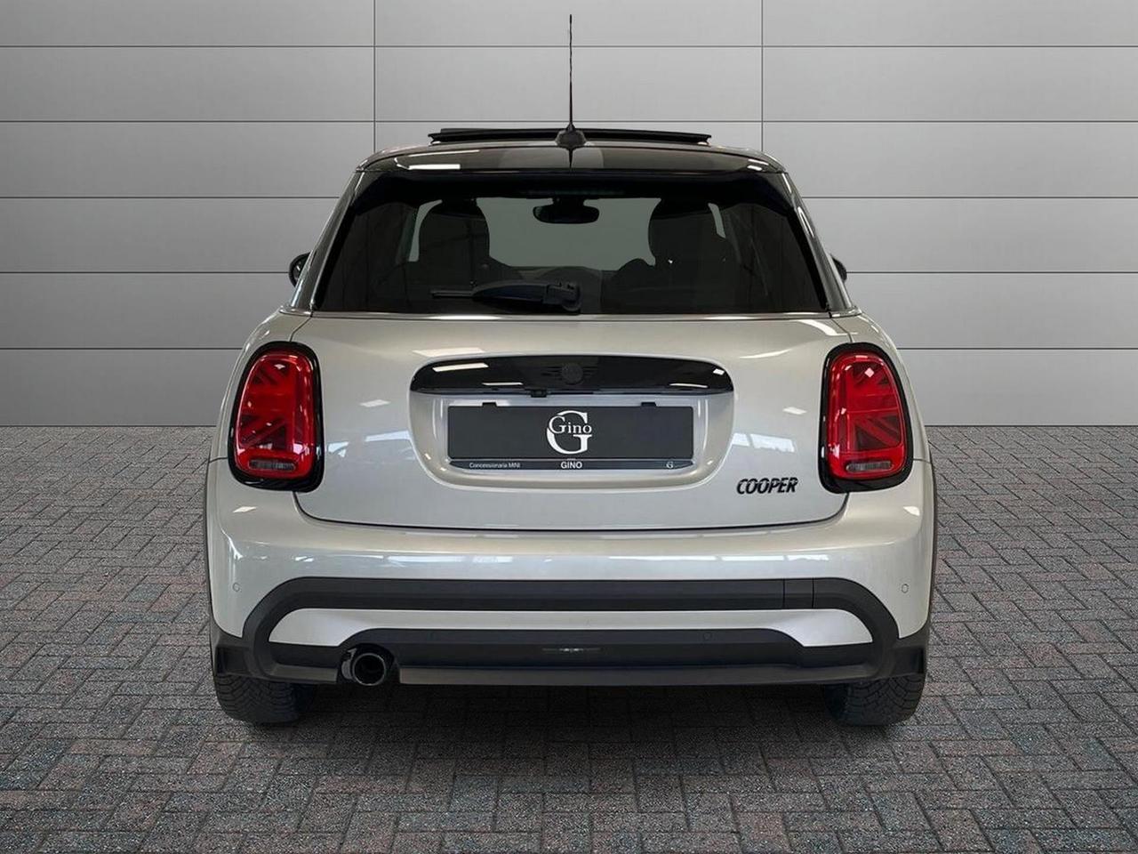 MINI Mini IV F55 2021 5p - Mini 5p 1.5 Cooper Classic auto