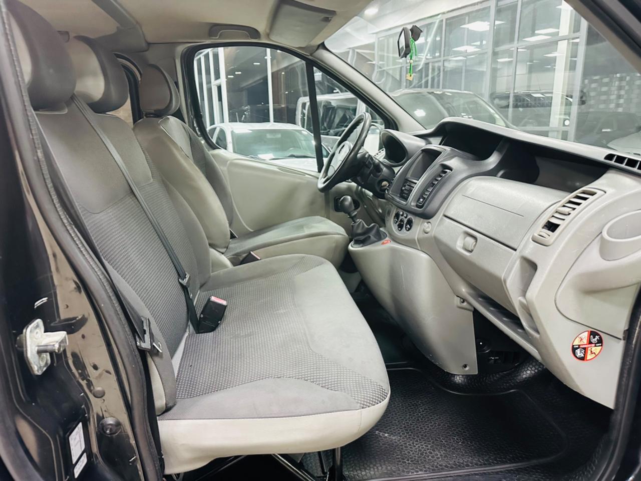 Opel Vivaro 2.0 CDTI 120CV PC-TN Combi 9 posti 2011