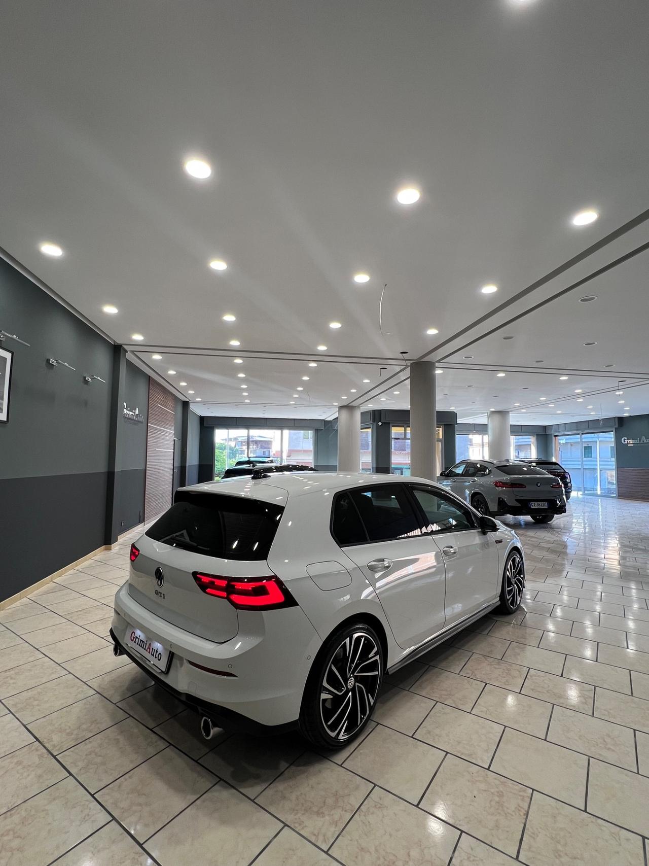 Volkswagen Golf GTI 2.0 TSI DSG