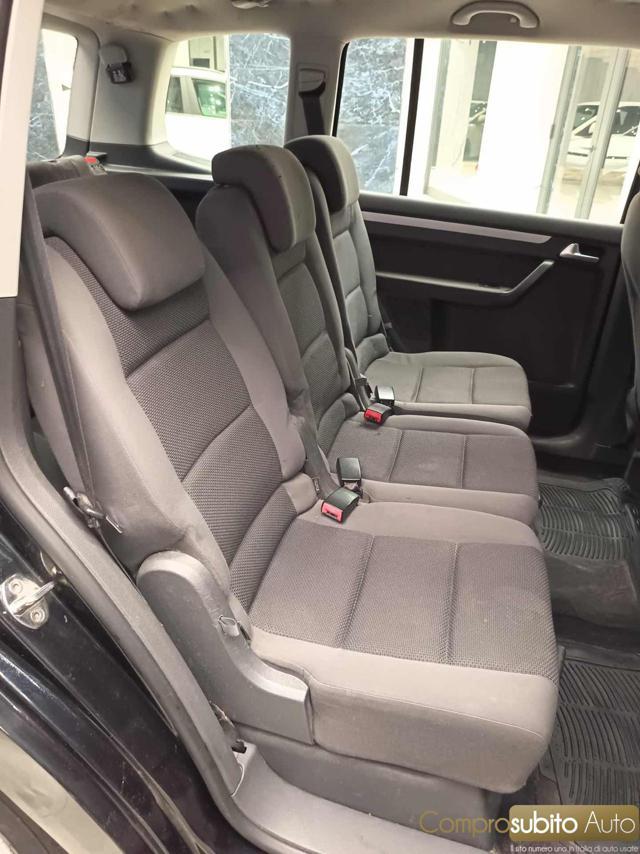 VOLKSWAGEN Touran 1.6 TDI Trendline 7 Posti