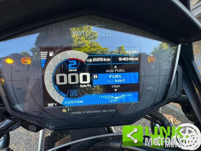 MOTO GUZZI V85 TT Guardia D'onore