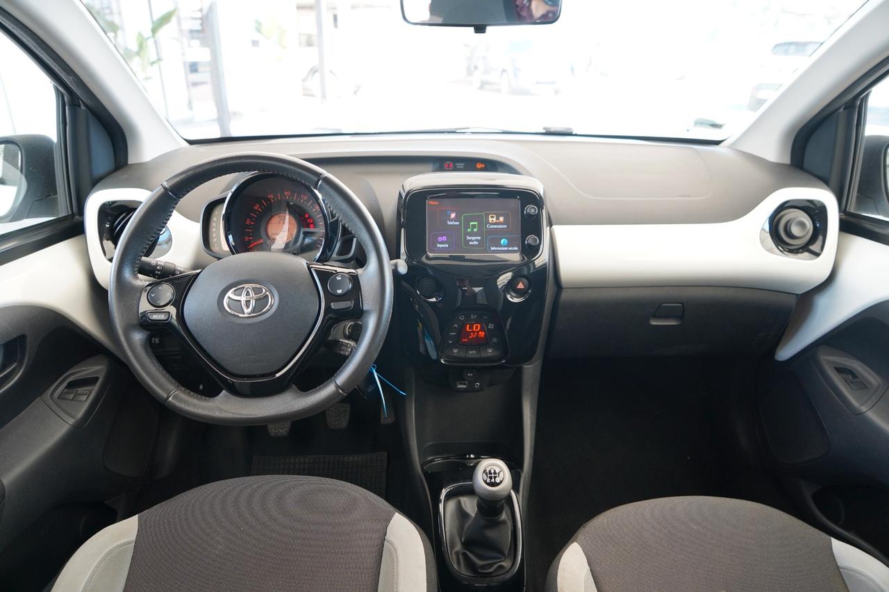 Toyota Aygo 1.0 VVT-i 69 CV 5 porte x-play