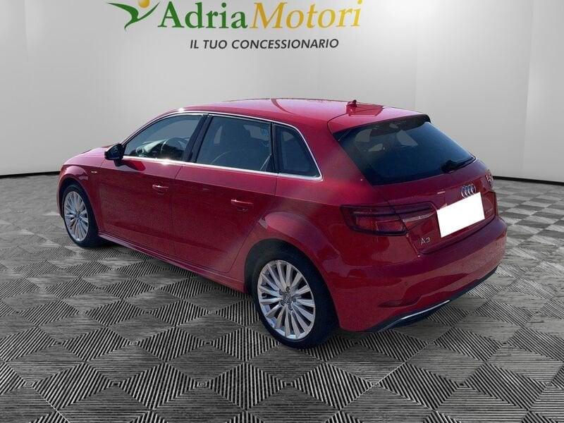 Audi A3 Sportback e-tron A3 SPB 1.4 TFSI e-tron S tronic (PHEV)