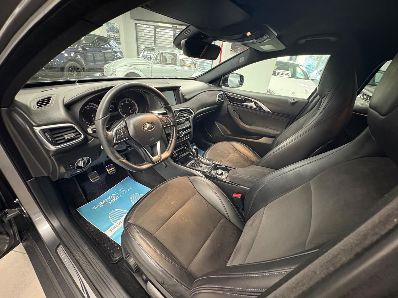 Infiniti Q30 Premium 1.5 TDI 110cv 2017 km 161000