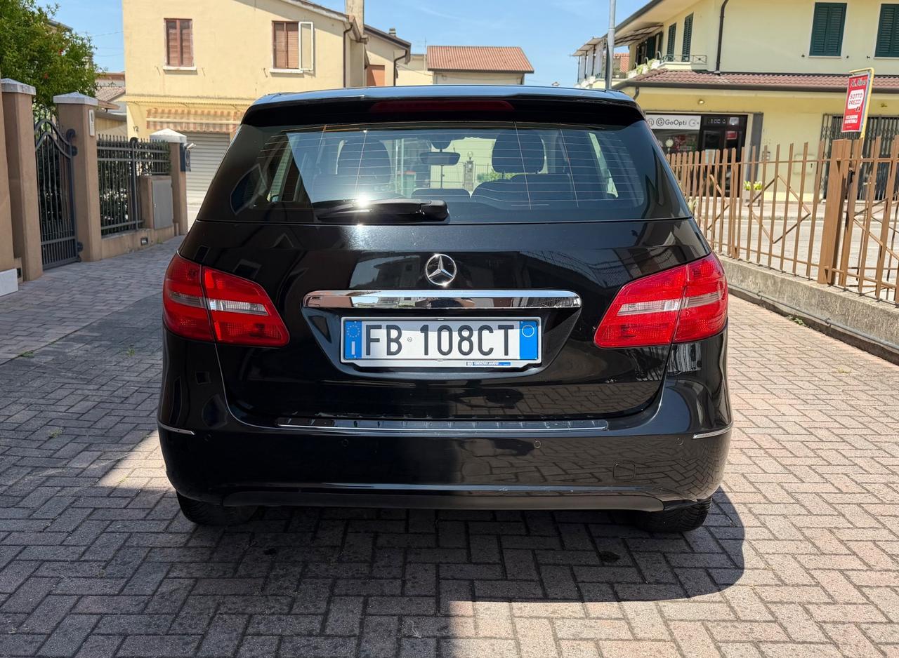 Mercedes-benz B 180 d Ok Neopatentati