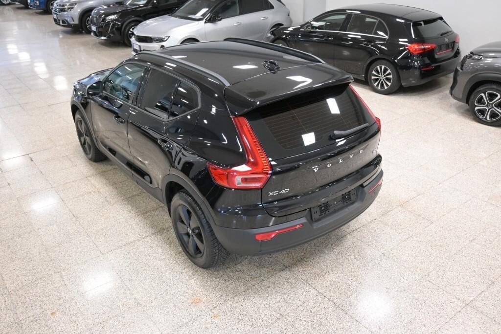 Volvo XC40 T2 Momentum Core