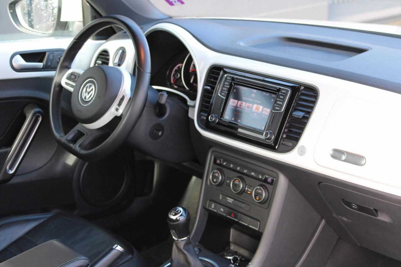 Volkswagen Maggiolino Cabrio 2.0 TDI Design BlueMotion Technology