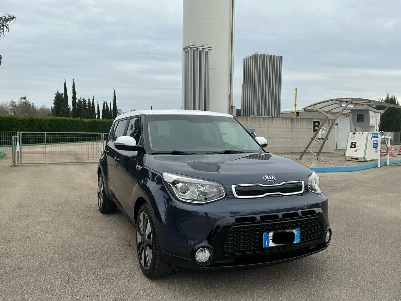 KIA SOUL 1.6 CRDI 136 Cv STRAFULL BI-COLOR 10/2016