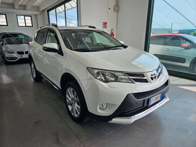 Toyota RAV 4 Rav4 IV 2013 Rav4 2.2 d-cat Lounge White Edition 4wd 150cv auto