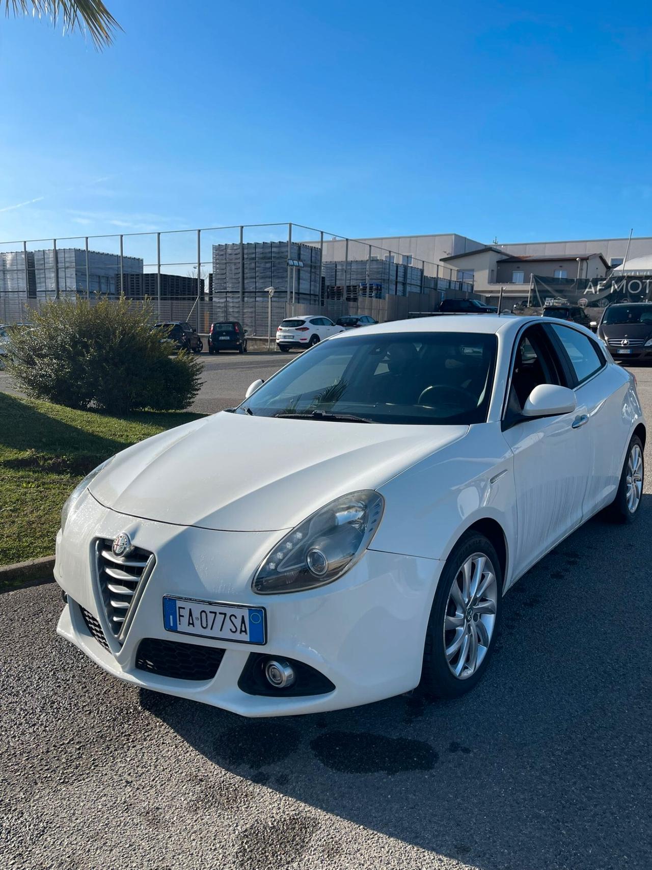 Alfa Romeo Giulietta 1.6 JTDm-2 120 CV Distinctive