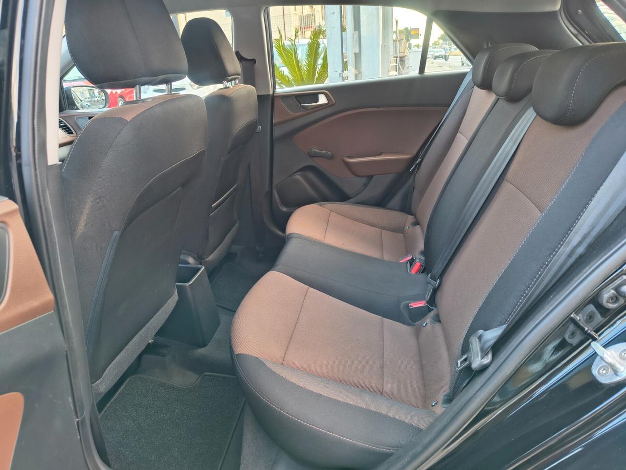 HYUNDAI I20 1.2 GPL UNICOPROPRIETARIO ANNO 2017