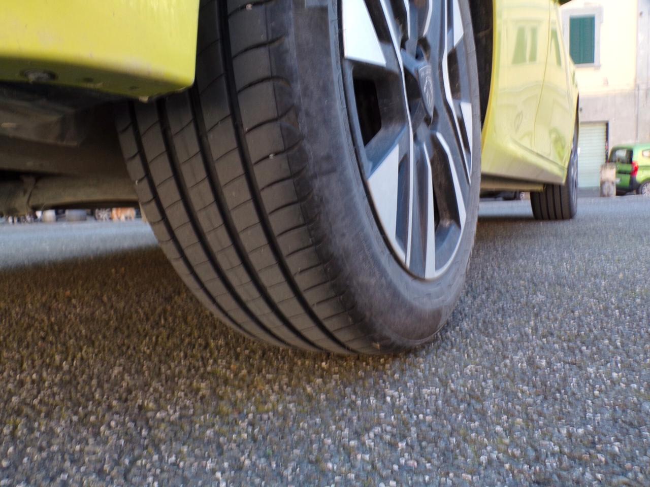 Peugeot 208 PureTech 100 Stop&Start 5 porte Style