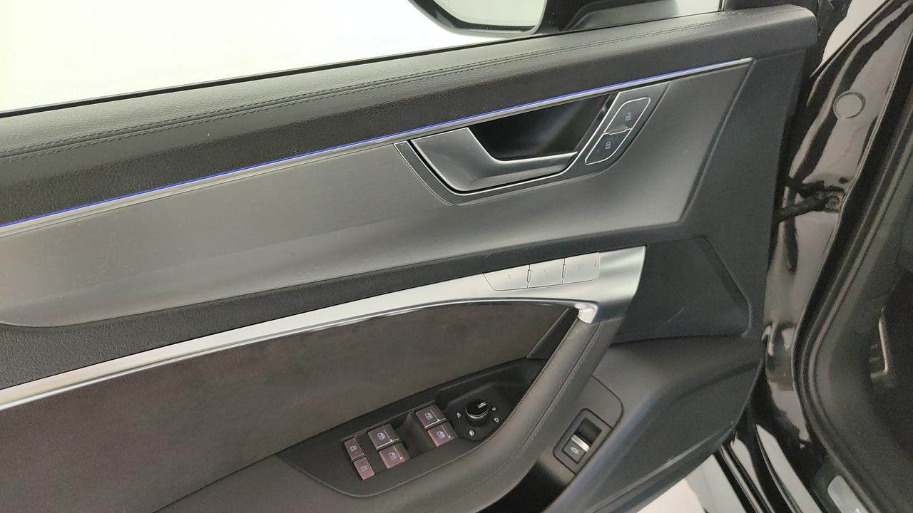 AUDI RS6 Avant 4.0 mhev quattro tiptronic