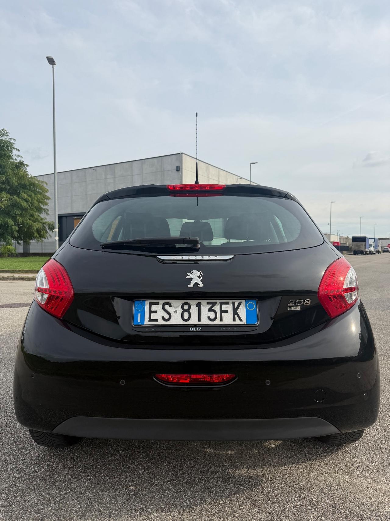 Peugeot 208 1.6 e-HDi 92 CV Stop&Start 5 porte Allure