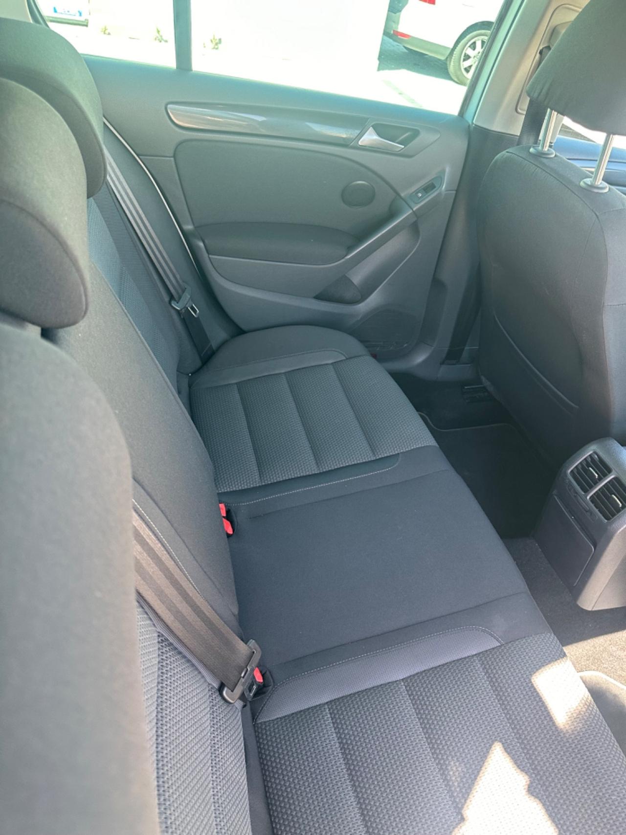 Volkswagen Golf 2.0 TDI 110CV ADATTA A NEOPATENTATI