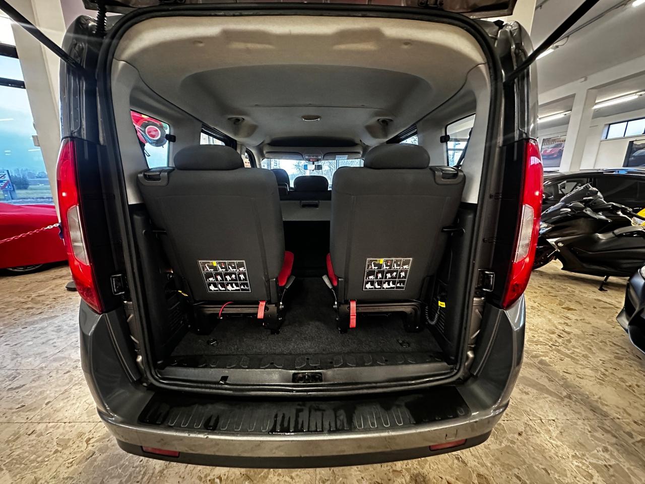 Fiat Doblò 1.6 MJT 7P 120CV Lounge 06/2017 Euro 6B