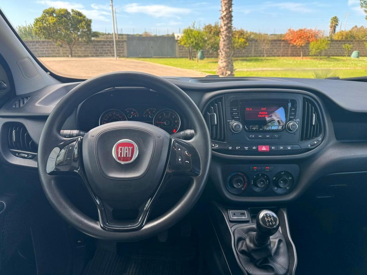 Doblò MAXI AUTOCARRO A POSTI