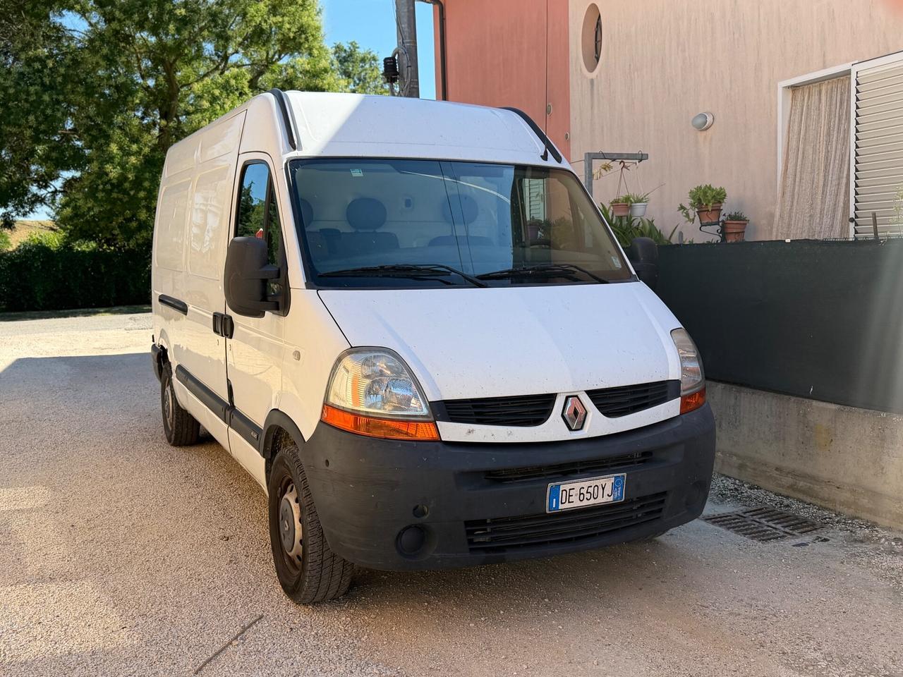 Renault master
