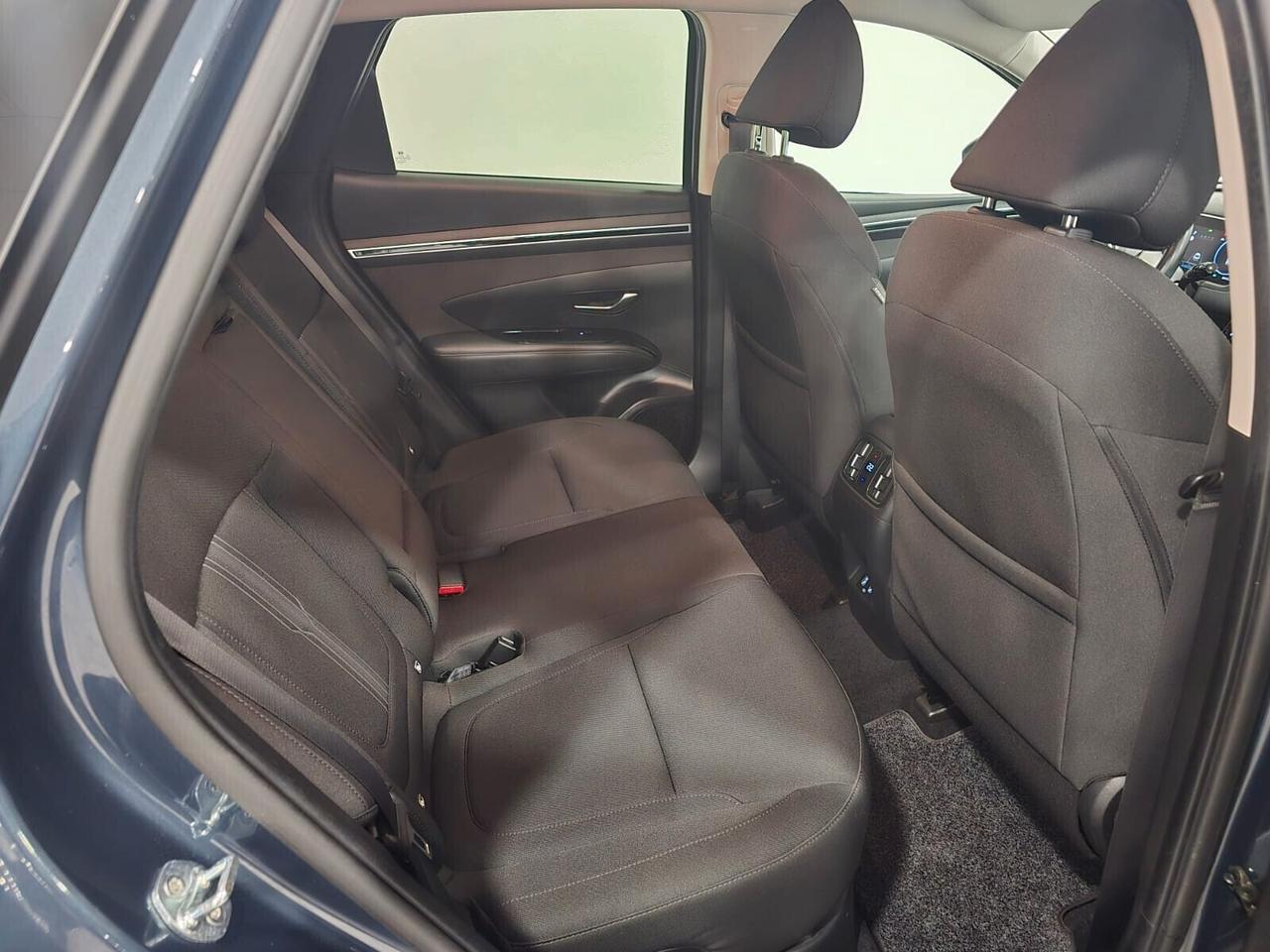 Hyundai Tucson 1.6 HEV aut. XLine (vettura con gancio traino)