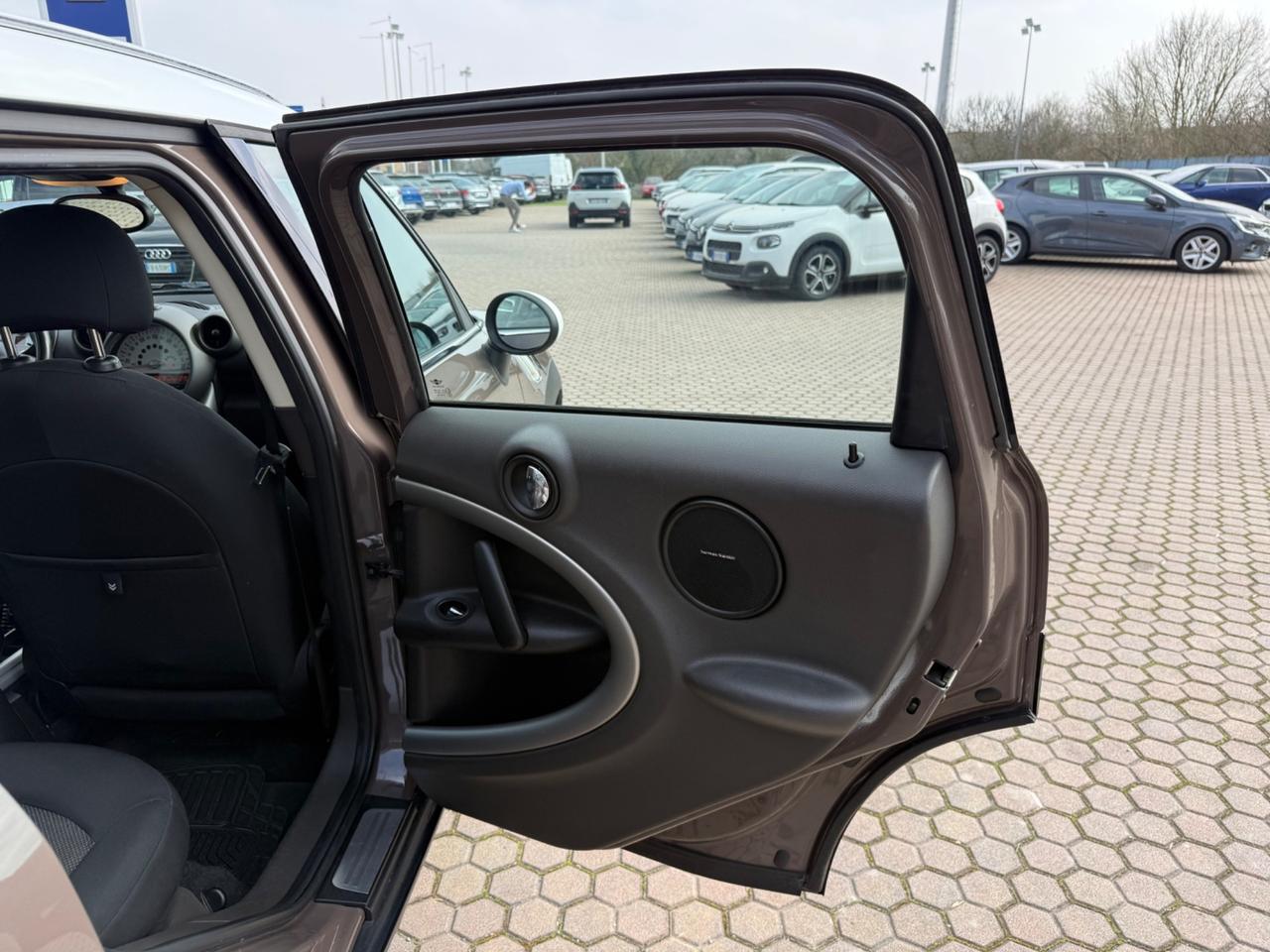 Mini One Countryman 2.0 Cooper D Automatica ADATTA AI NEOPATENTATI