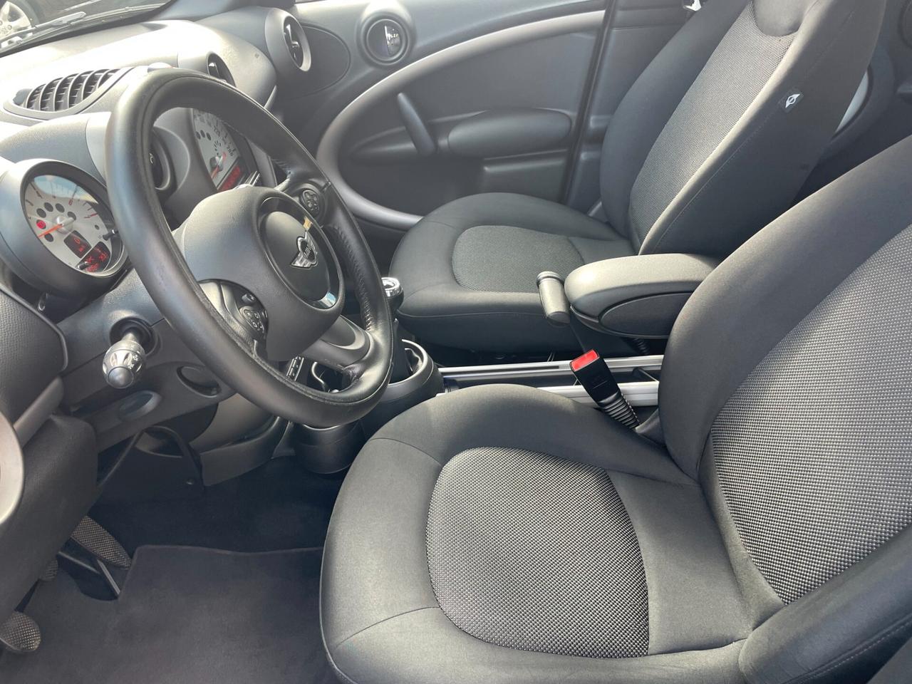 Mini Cooper D Countryman Mini Countryman 1.6 all4 XENON+AMBIENT+CLIMA AUTO