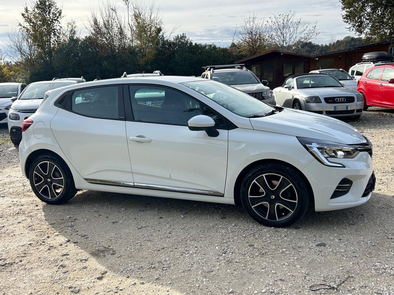 Renault Clio Full Hybrid E-Tech 140 CV 5 porte Intens