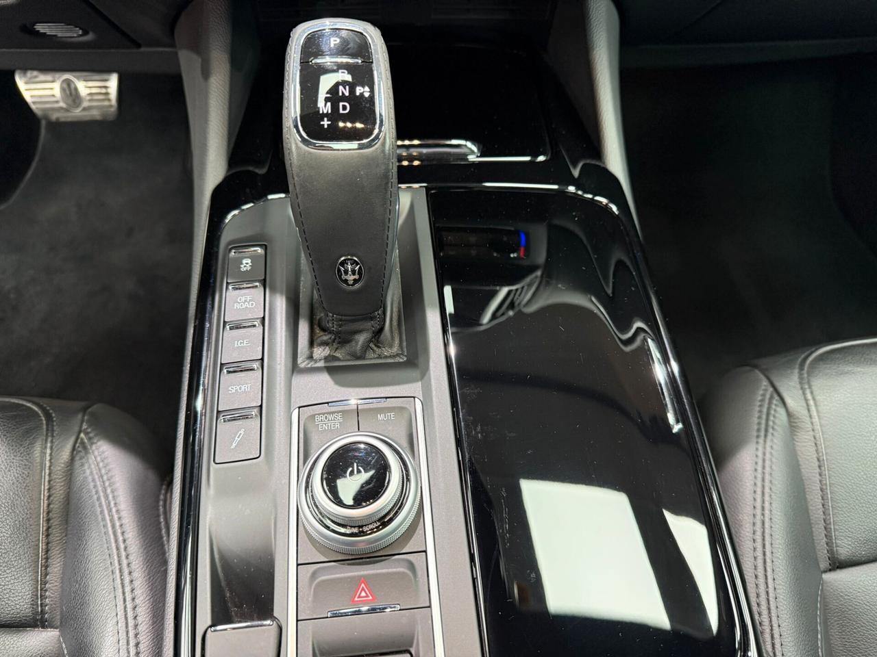 Maserati Levante V6 430 CV S AWD Granlusso (218)