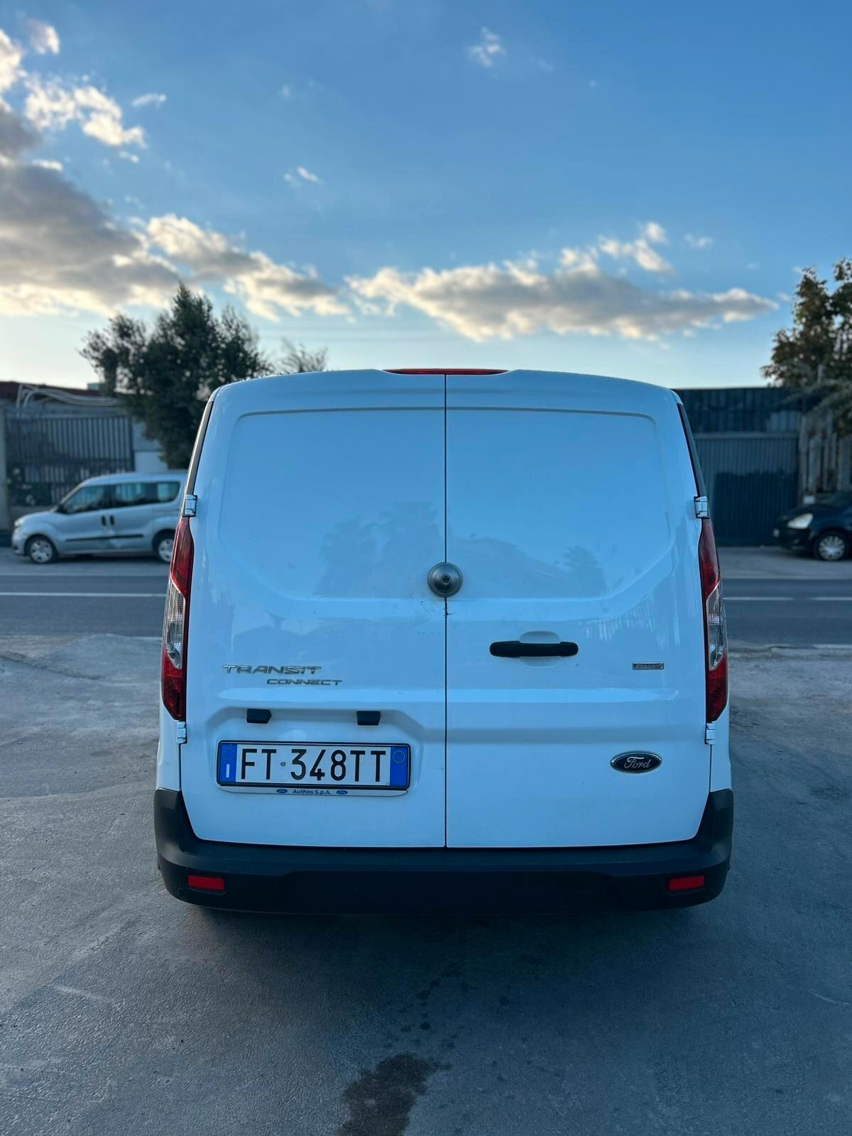 Ford Tourneo Courier 1.5 TDCI 100 CV Plus