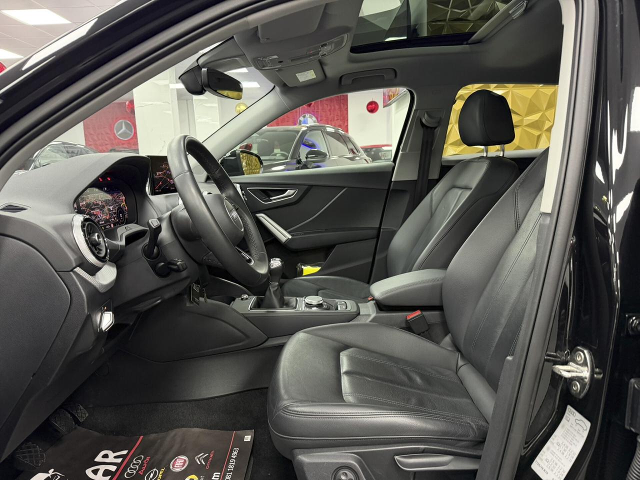 Audi Q2 30 TDI Identity Black S-LINE