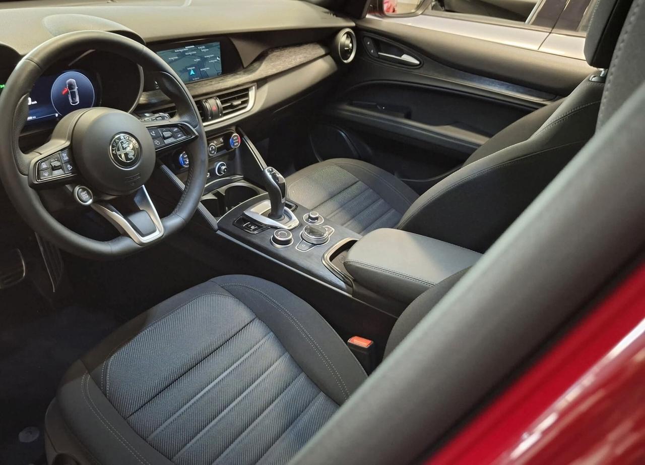 Alfa Romeo Stelvio 2.2 Turbodiesel 160 CV AT8 RWD