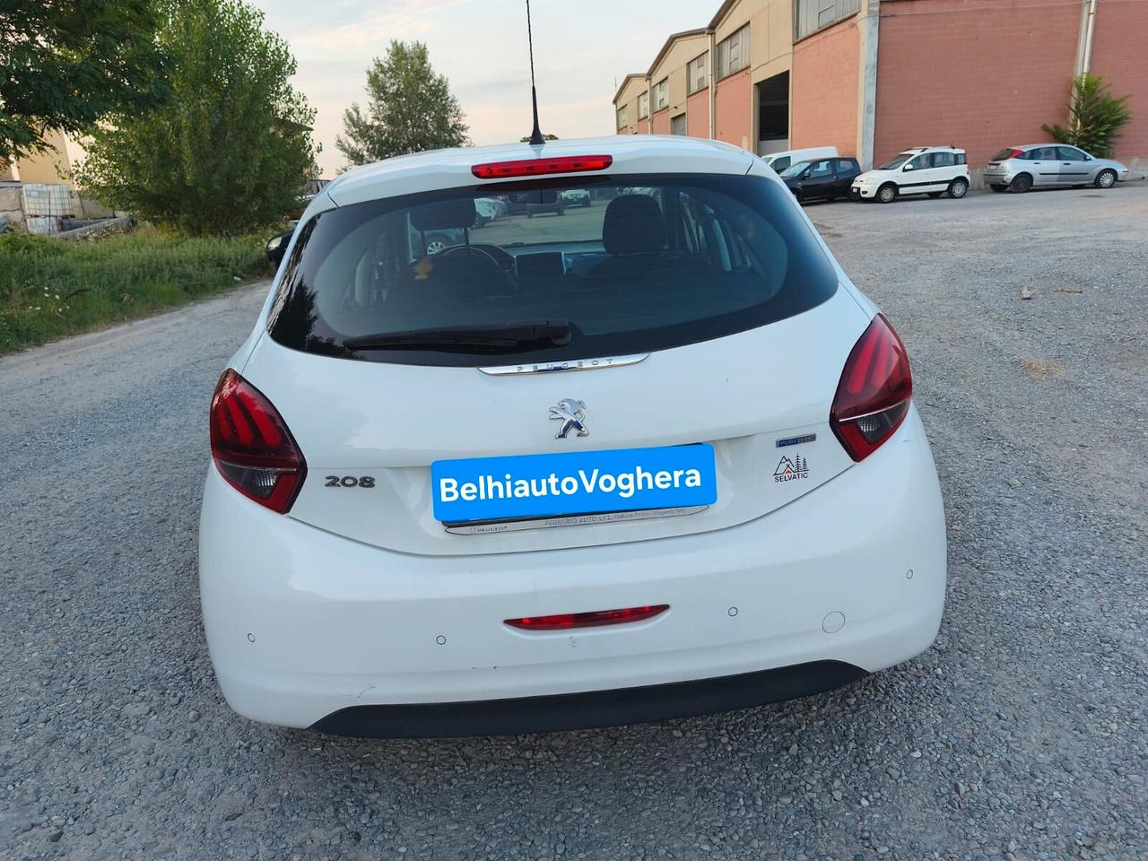 Peugeot 208 2017---1.2 Benzina Neopatentati